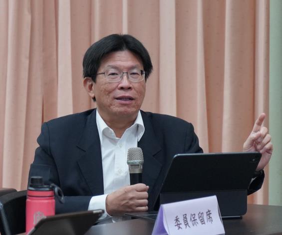 高涌誠委員詢問臺灣審查庇護申請的可行性及困難。