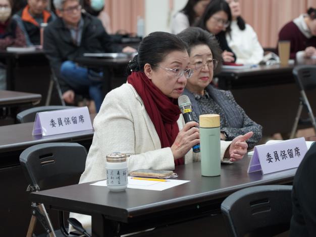 田秋堇委員關心法國難民庇護政策的施行狀況。