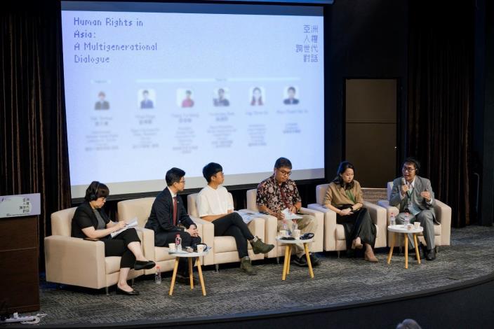 NHRC Commissioner Yeh Ta-hua moderates the forum, while panelists Miao Poya, Chang Yu-meng, Shih Yi-hsiang, Mandy, and Thanh share their experiences