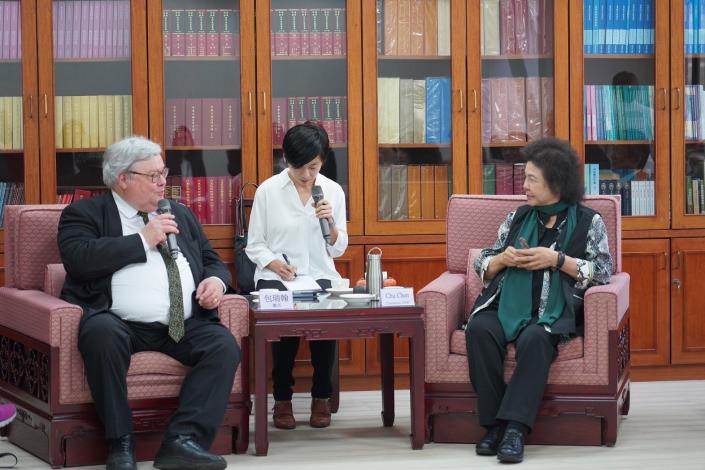 NHRC Chairperson Chen Chu in discussion with Pan-European Green Party leader Reinhard Bütikofer