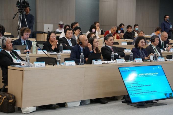 Representatives of national human rights institutions and organizations in France, the APF, the SPC, Mongolia, the Philippines, Malaysia, and many other nations attend the conference in person