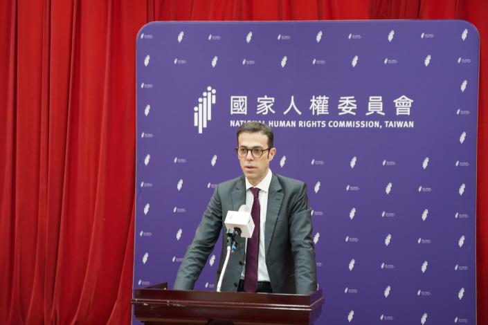 Franck Paris, Director of the French Office in Taipei (BFT), delivers remarks